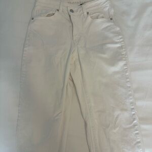 White American Eagle Jeans